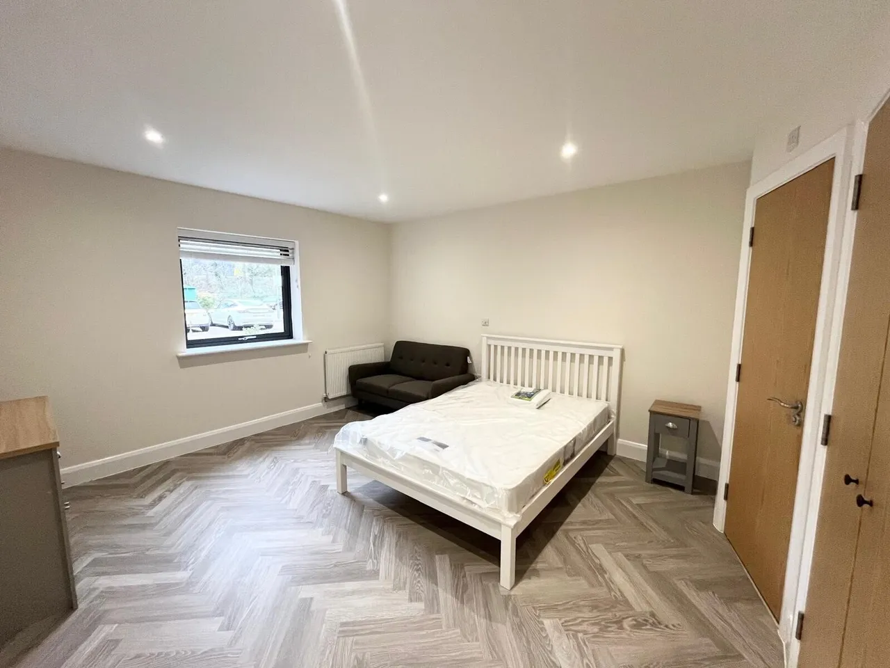 flat to rent — Waterside House, Peartree Bridge MK6