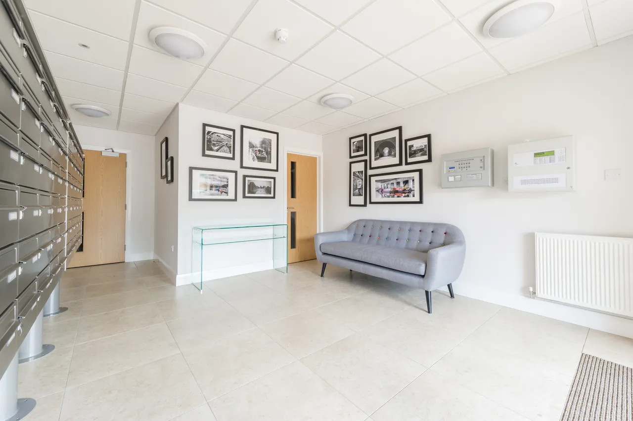 Waterside House, Peartree Bridge MK6, photo 7