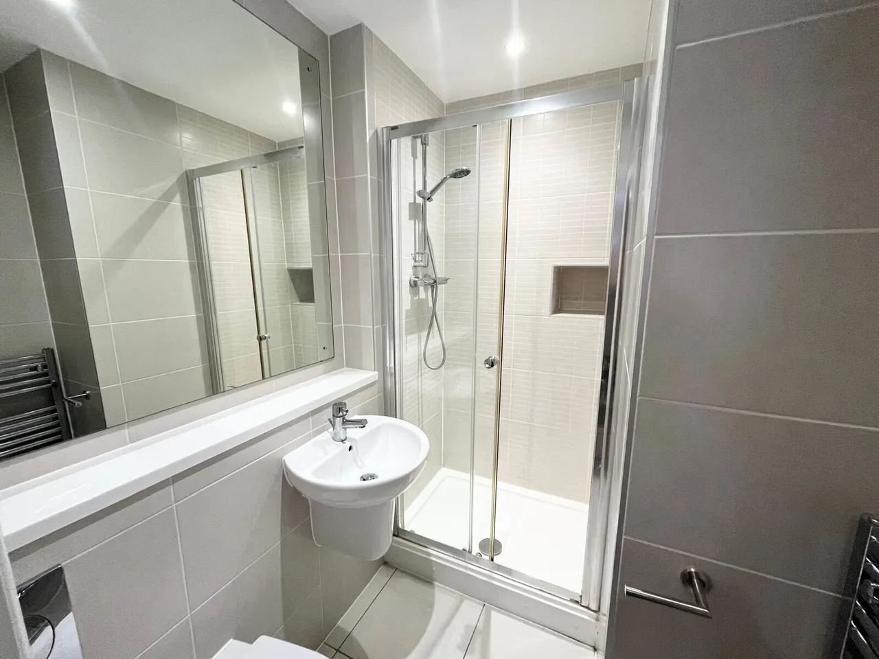 Waterside House, Peartree Bridge MK6, photo 4