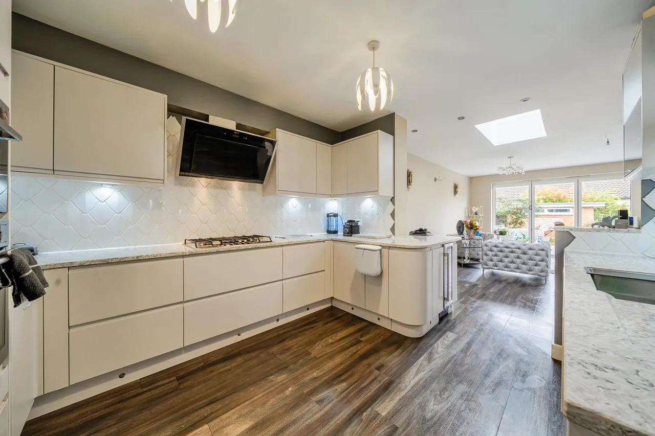 Bowford Avenue, DA7, photo 5