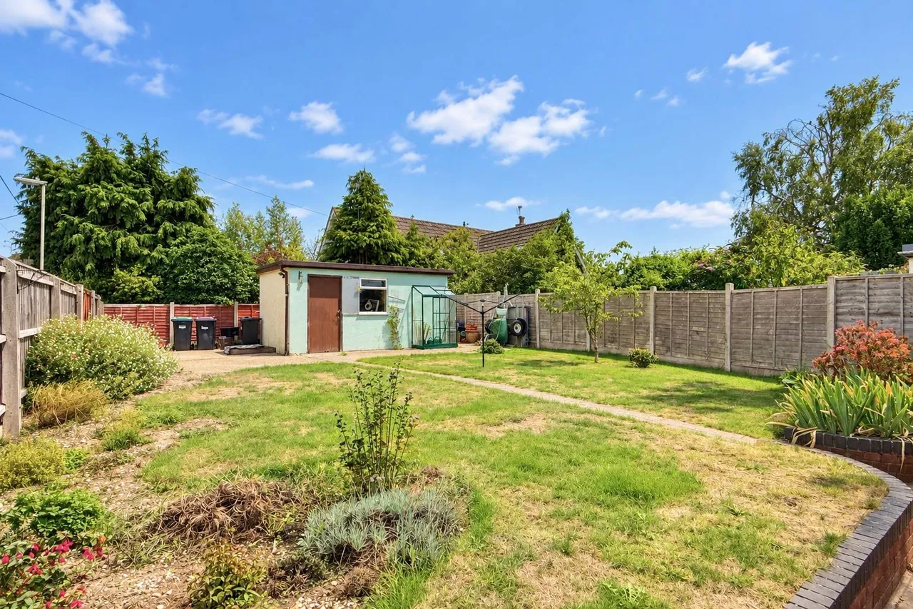 Parsonage Barn Lane, Ringwood, BH24, photo 2