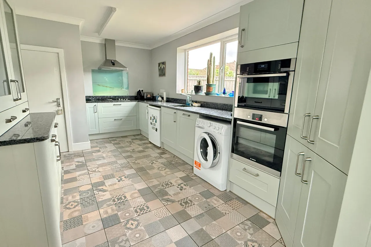 Parsonage Barn Lane, Ringwood, BH24, photo 4