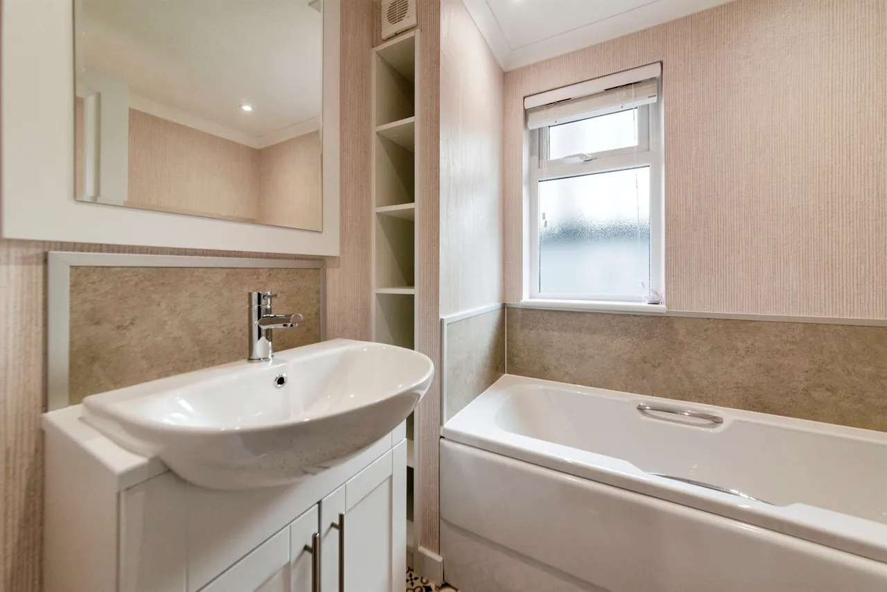 Cliff Lane, Marston, NG32, photo 16