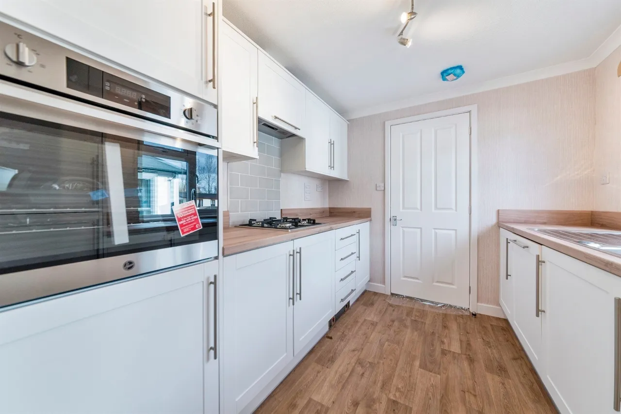 Cliff Lane, Marston, NG32, photo 10