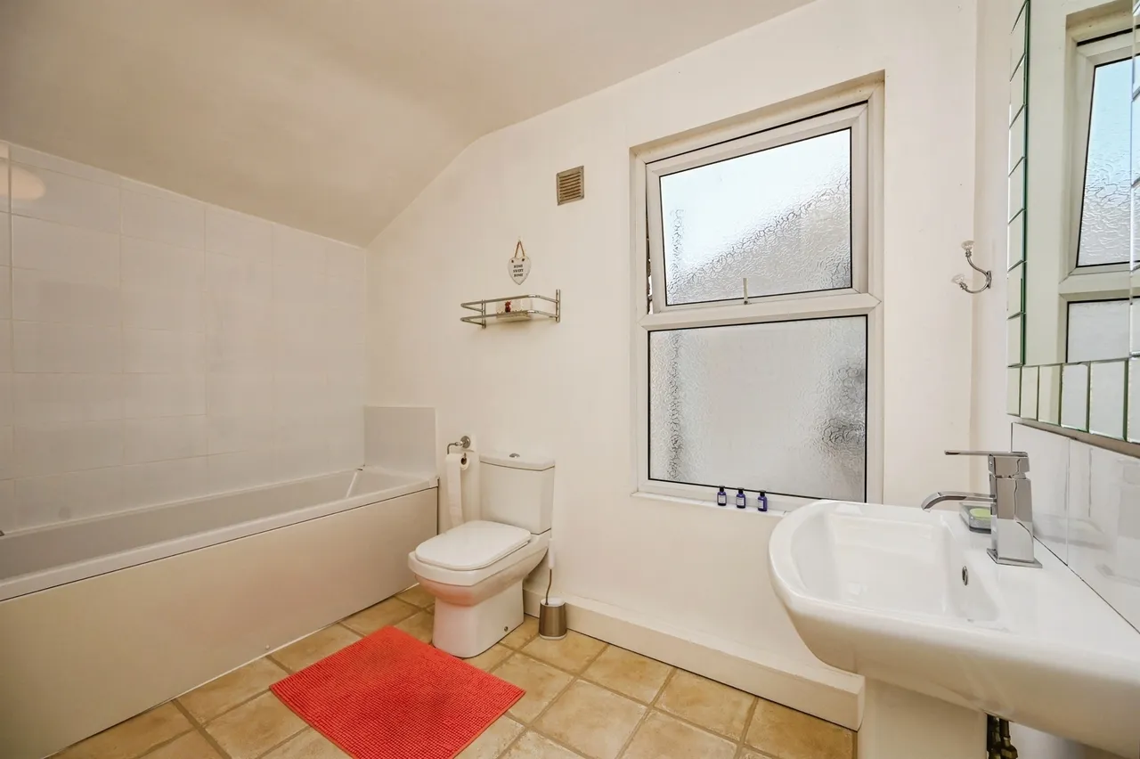 Miranda Road., Bootle, photo 8