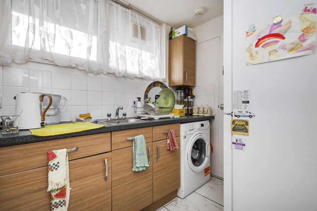 Blenheim Gardens, London, SW2, photo 22