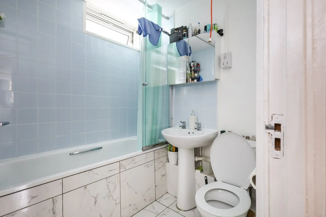 Blenheim Gardens, London, SW2, photo 16
