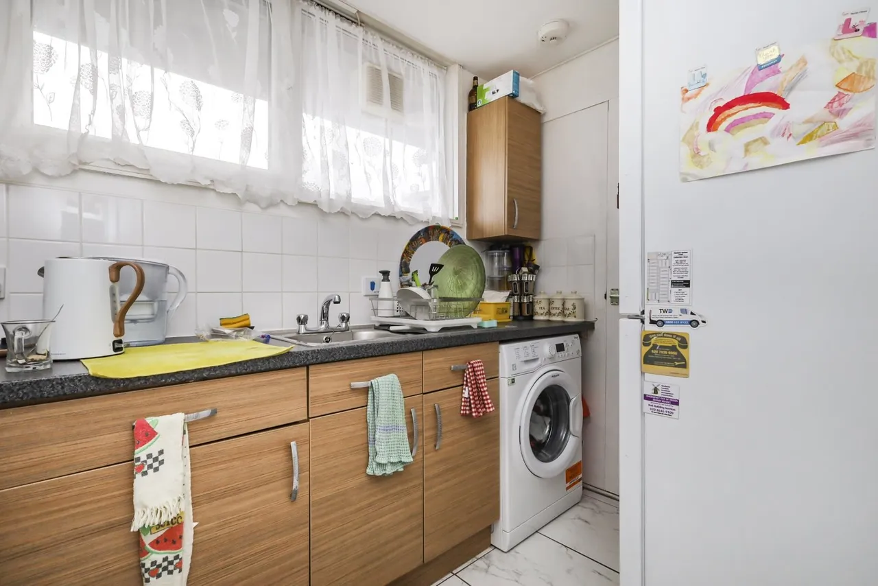 Blenheim Gardens, London, SW2, photo 21