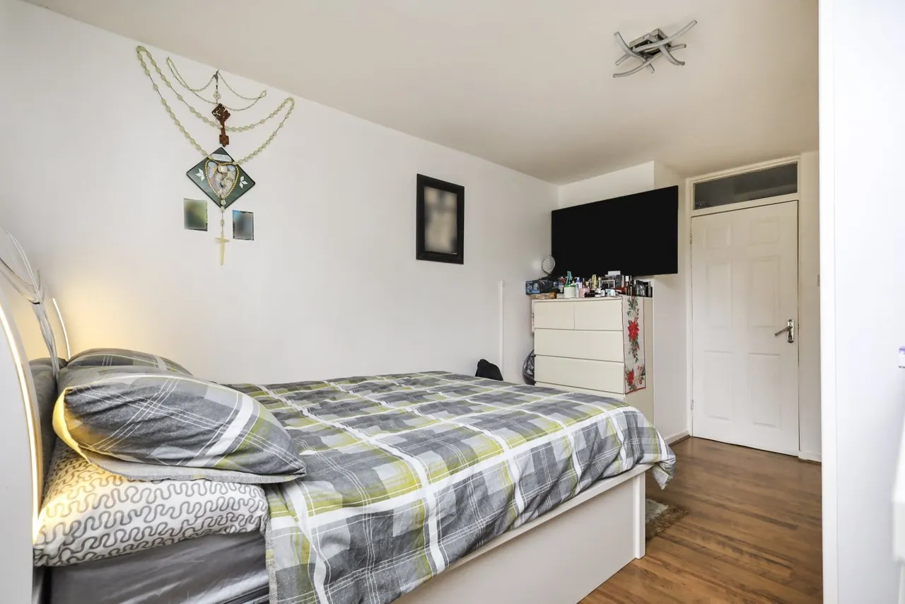 Blenheim Gardens, London, SW2, photo 13