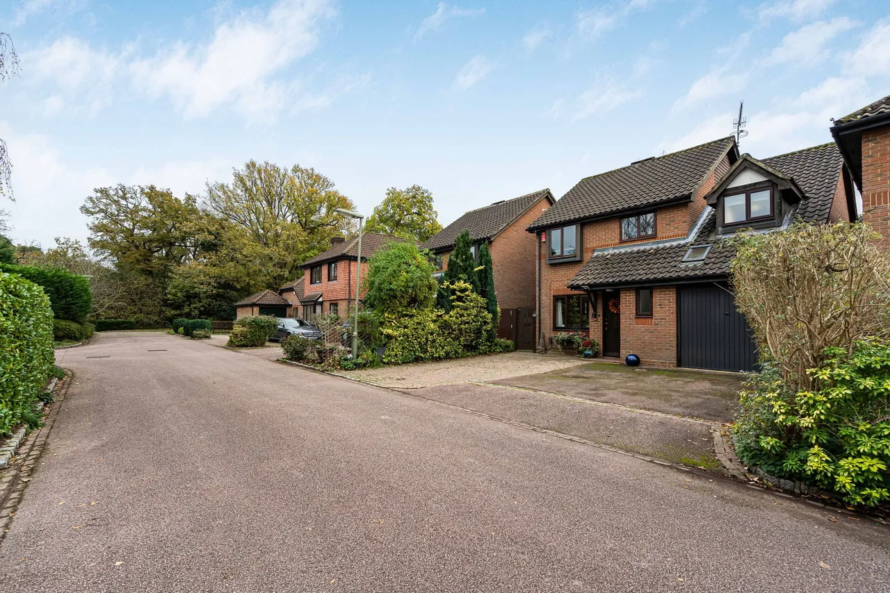 Twyner Close, Horley, RH6, photo 5