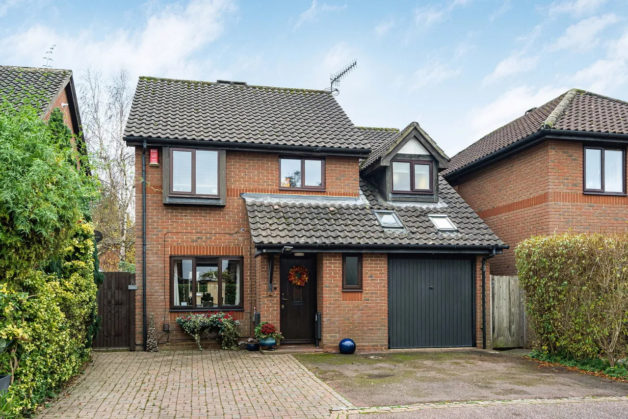 Twyner Close, Horley, RH6, photo 4
