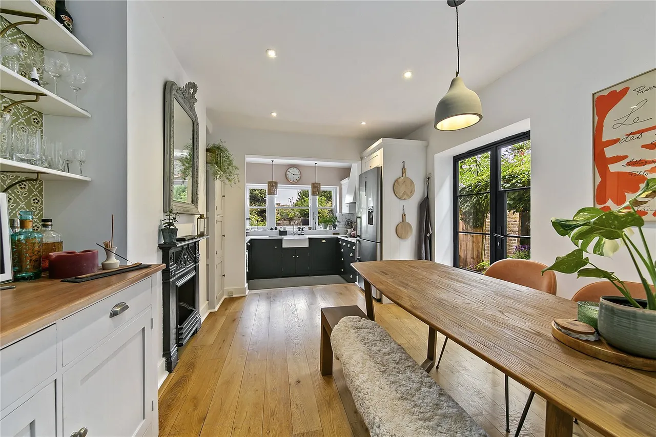 Crown Road, St Margarets, TW1, photo 12