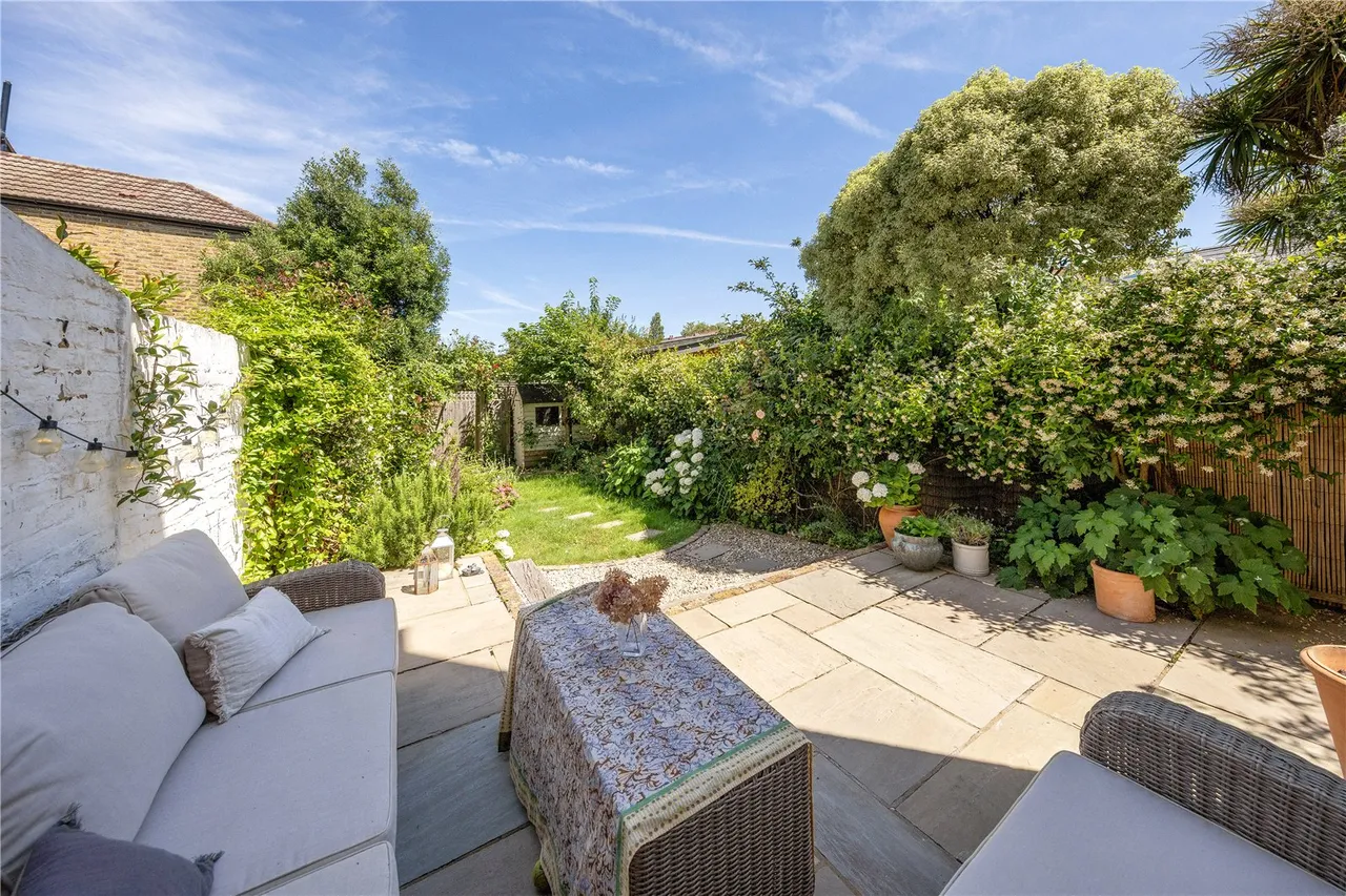 Crown Road, St Margarets, TW1, photo 11