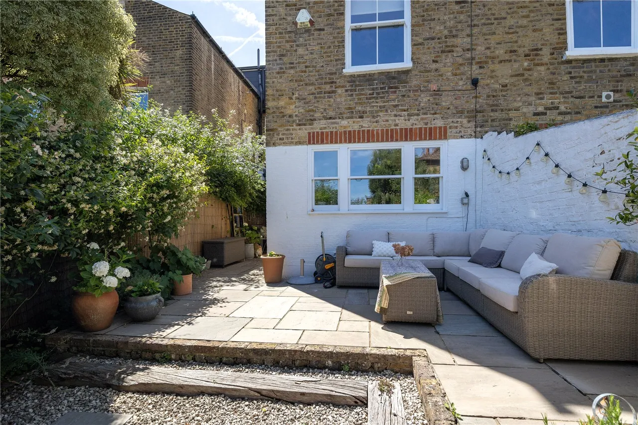 Crown Road, St Margarets, TW1, photo 18