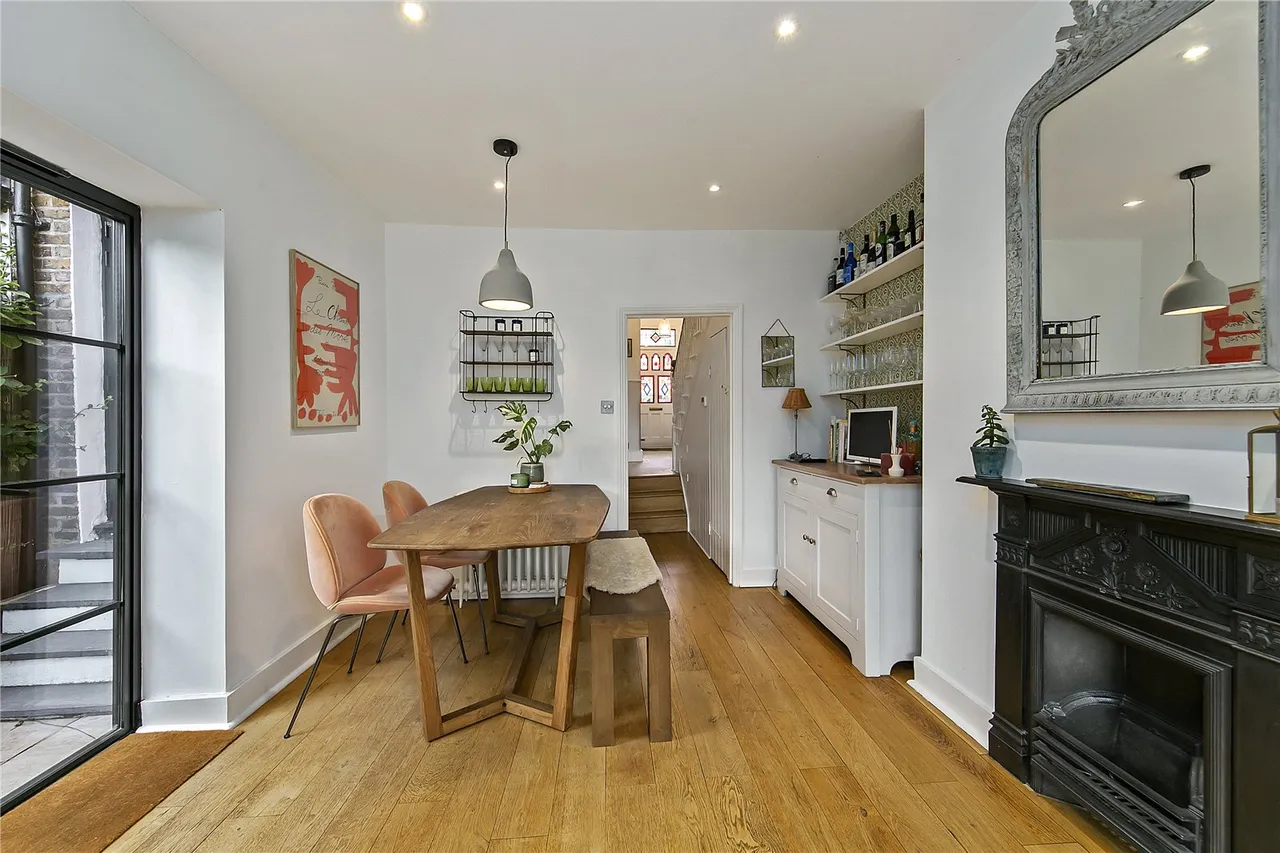 Crown Road, St Margarets, TW1, photo 19