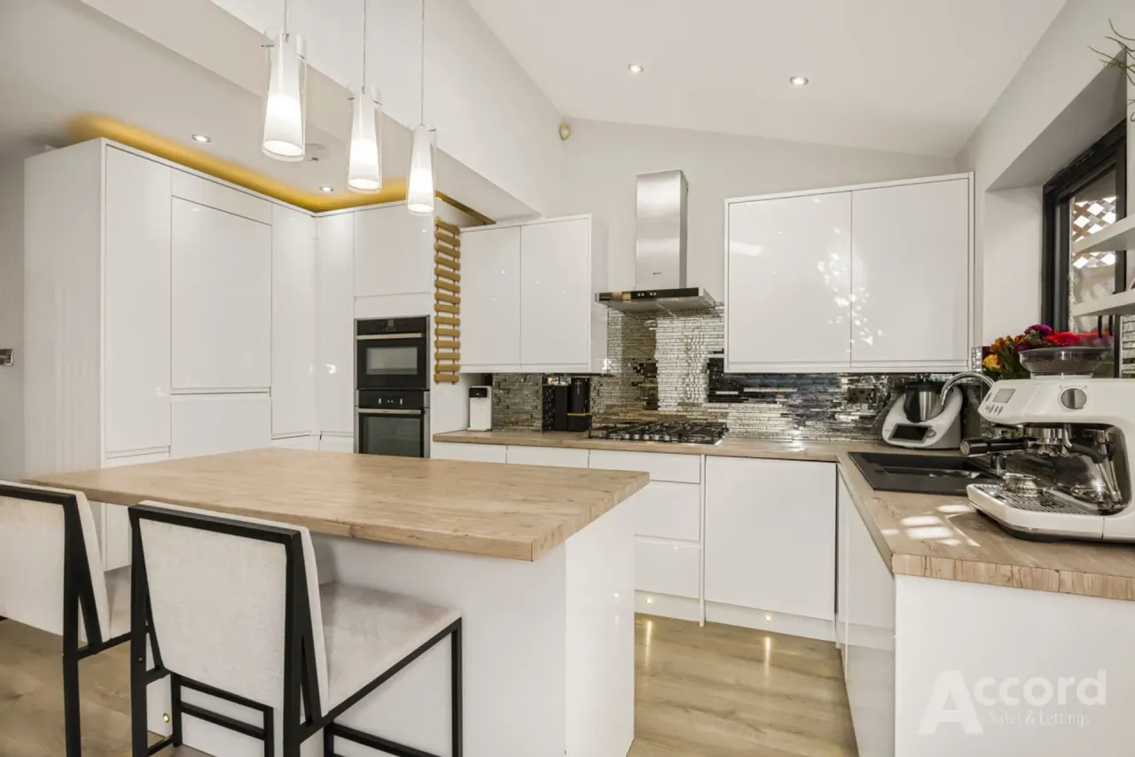 Greenock Way, Romford, RM1, photo 31