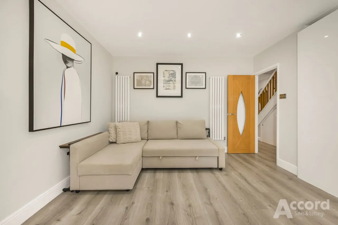 Greenock Way, Romford, RM1, photo 12