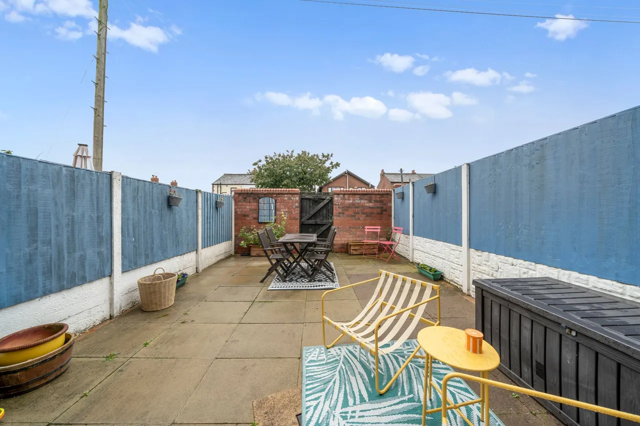 Brideoake Street, Leigh, WN7, photo 13