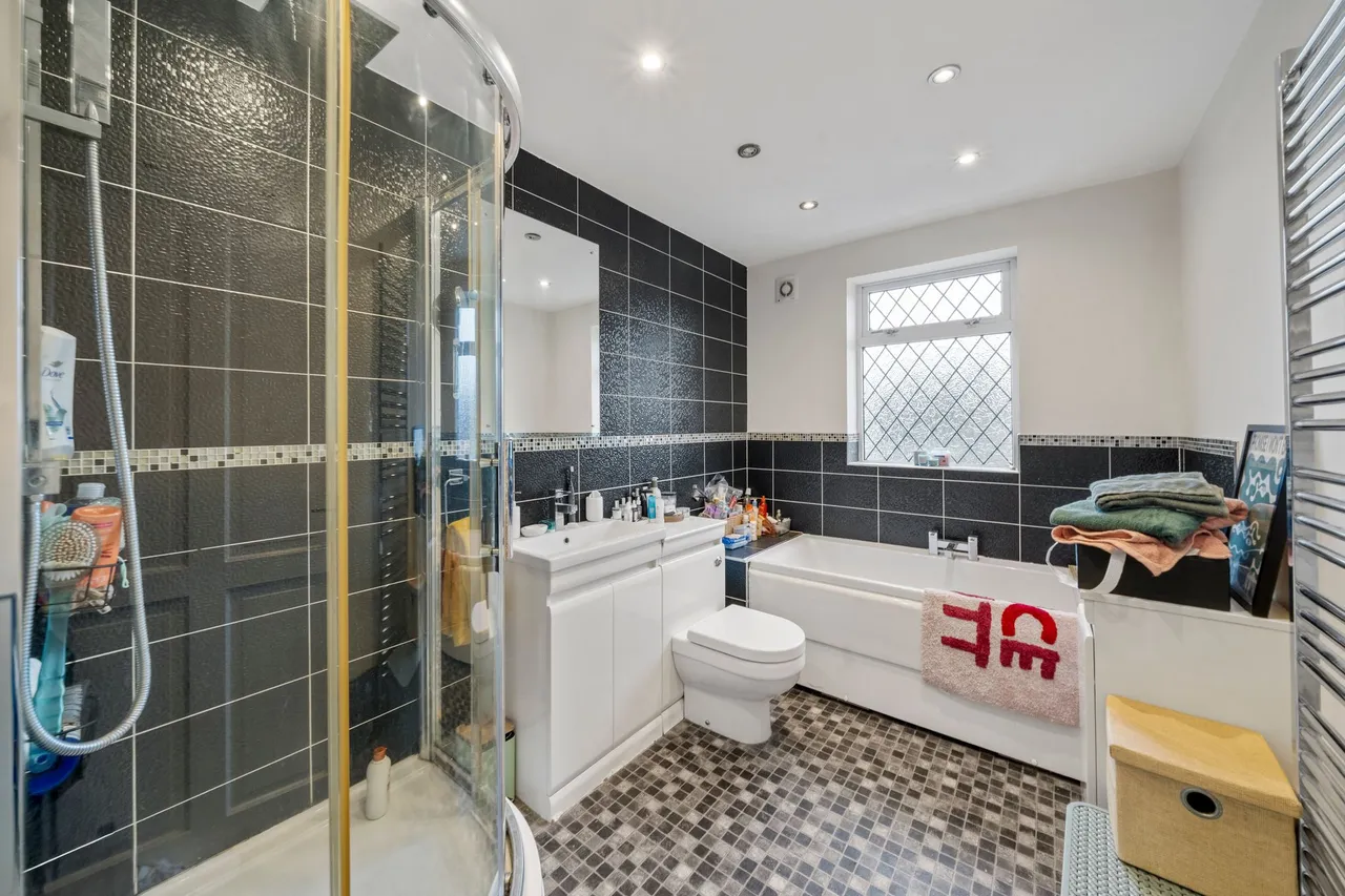 Brideoake Street, Leigh, WN7, photo 12