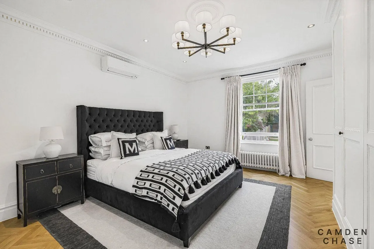 Oaklands Road, Totteridge, London, N20 8BA, photo 13