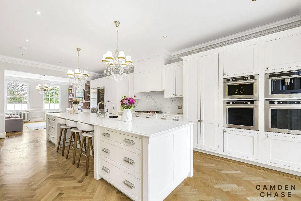 Oaklands Road, Totteridge, London, N20 8BA, photo 9