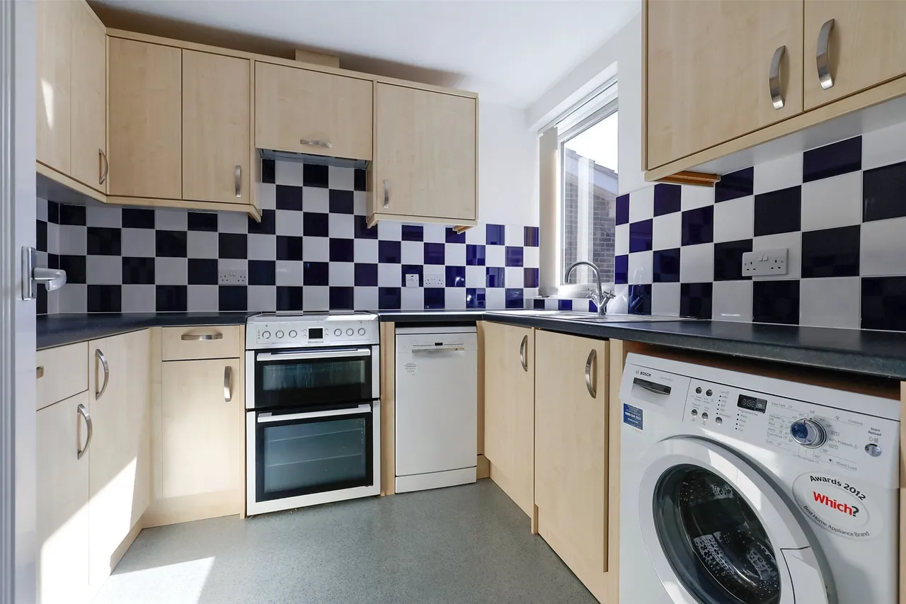 St. Pauls Road West, Dorki, RH4, photo 3