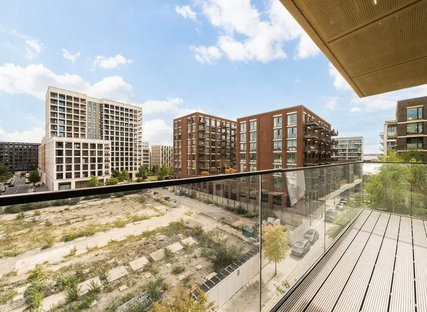 Clipper Street, Royal Wharf, E16, photo 10