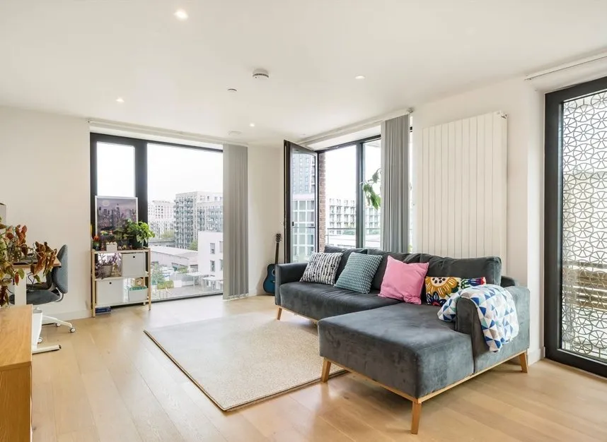 Clipper Street, Royal Wharf, E16, photo 2