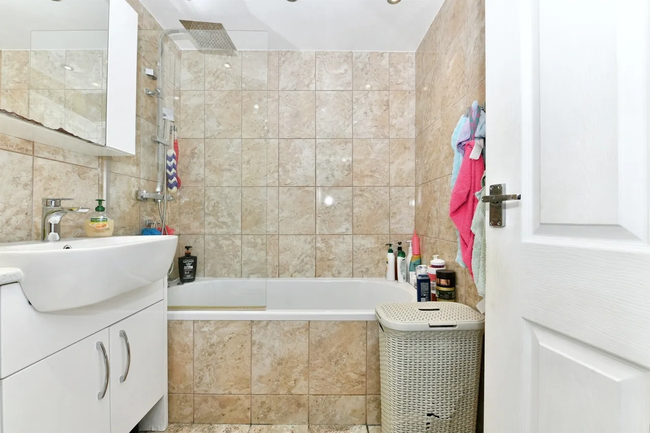 Wyke Road, Trowbridge, photo 12