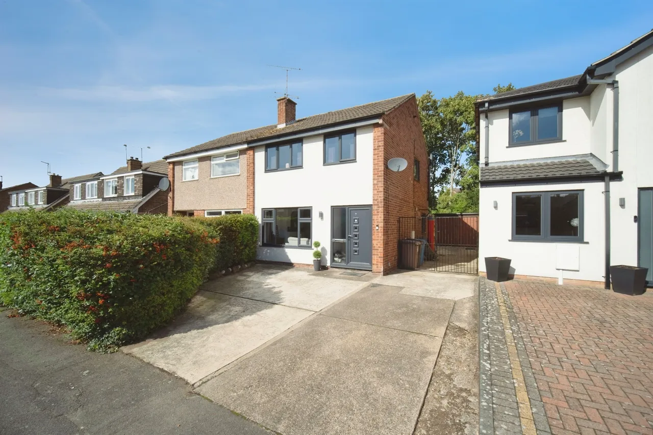 3 bed house for sale, Newstead Road North, Ilkeston, DE7