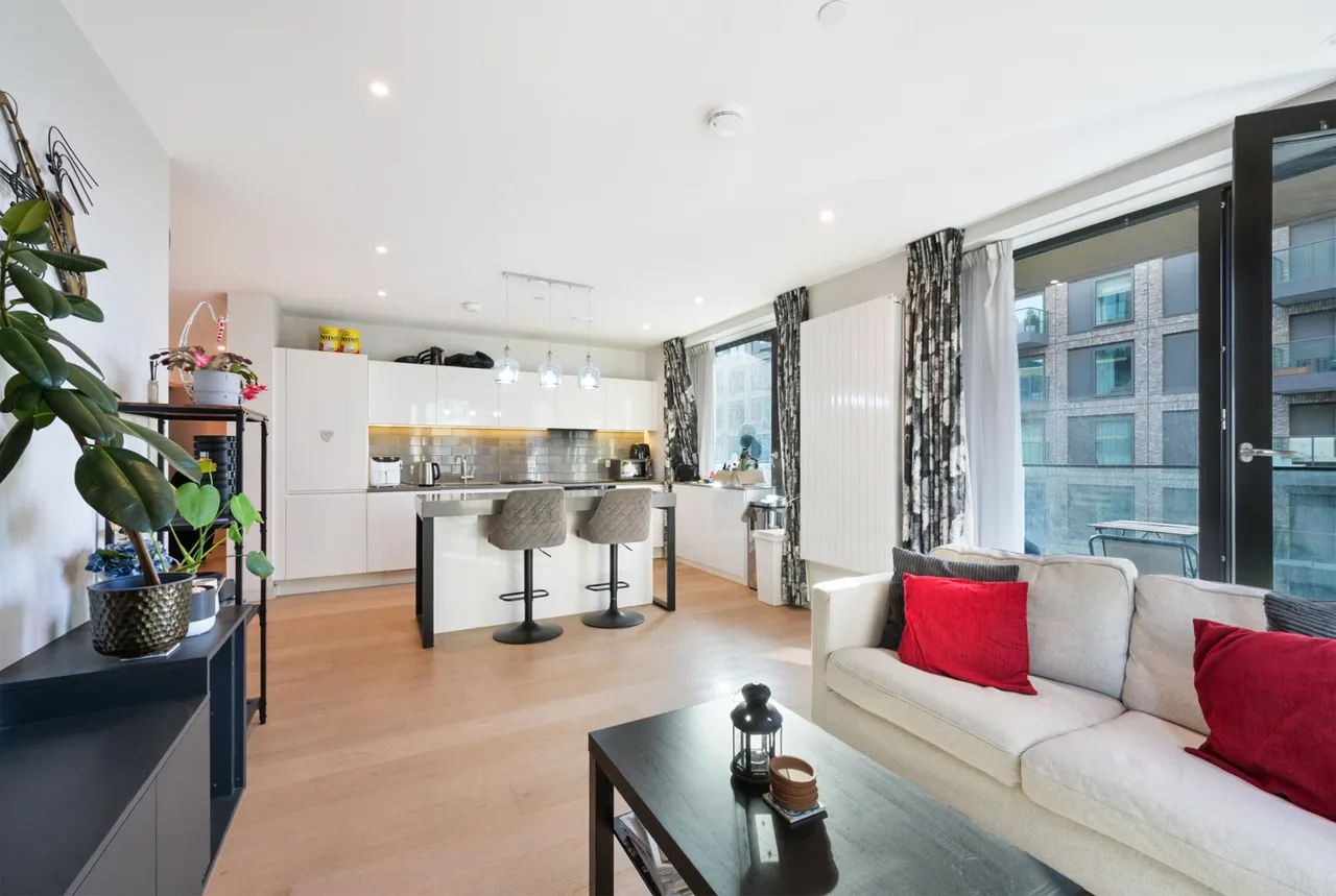 3 bed flat for sale, Clipper Street, london, E16