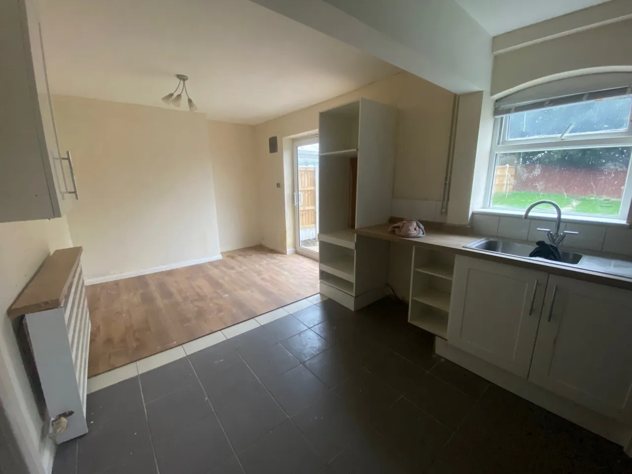 Grove Road, Wollescote, photo 5