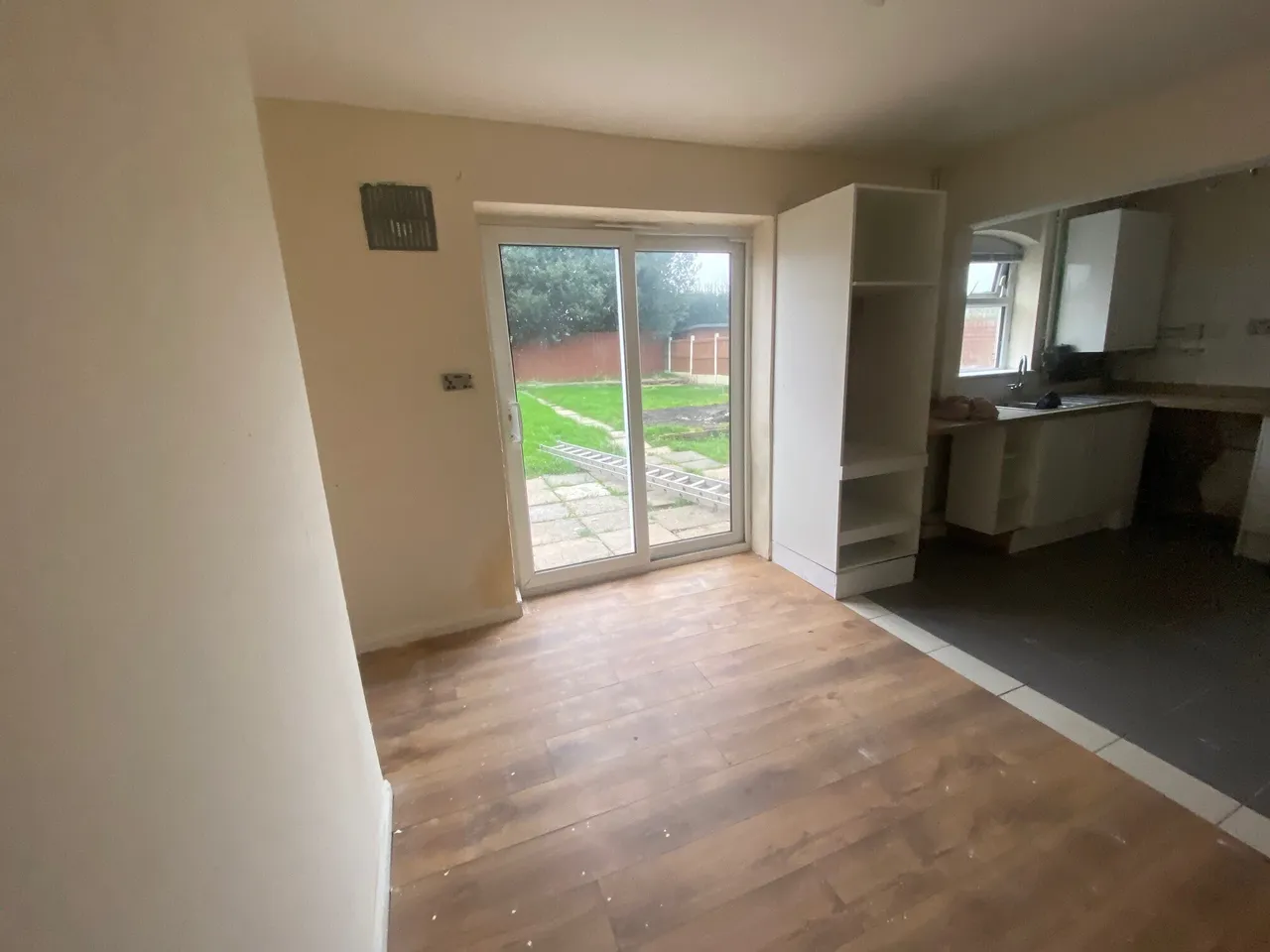 Grove Road, Wollescote, photo 6