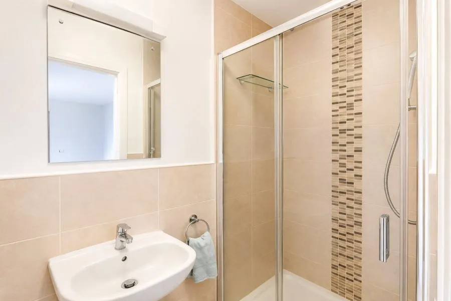 Princes Road, Freshwater, PO40, photo 7