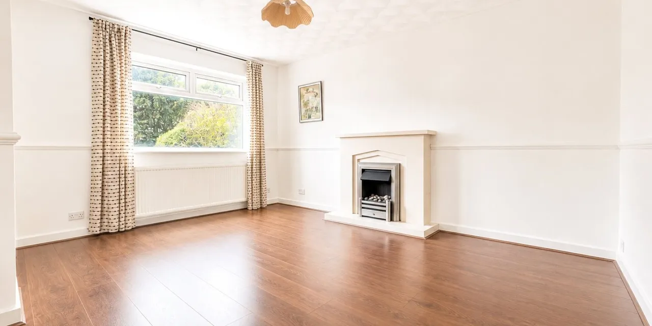 Lloyd Drive, Greasby, CH49, photo 6