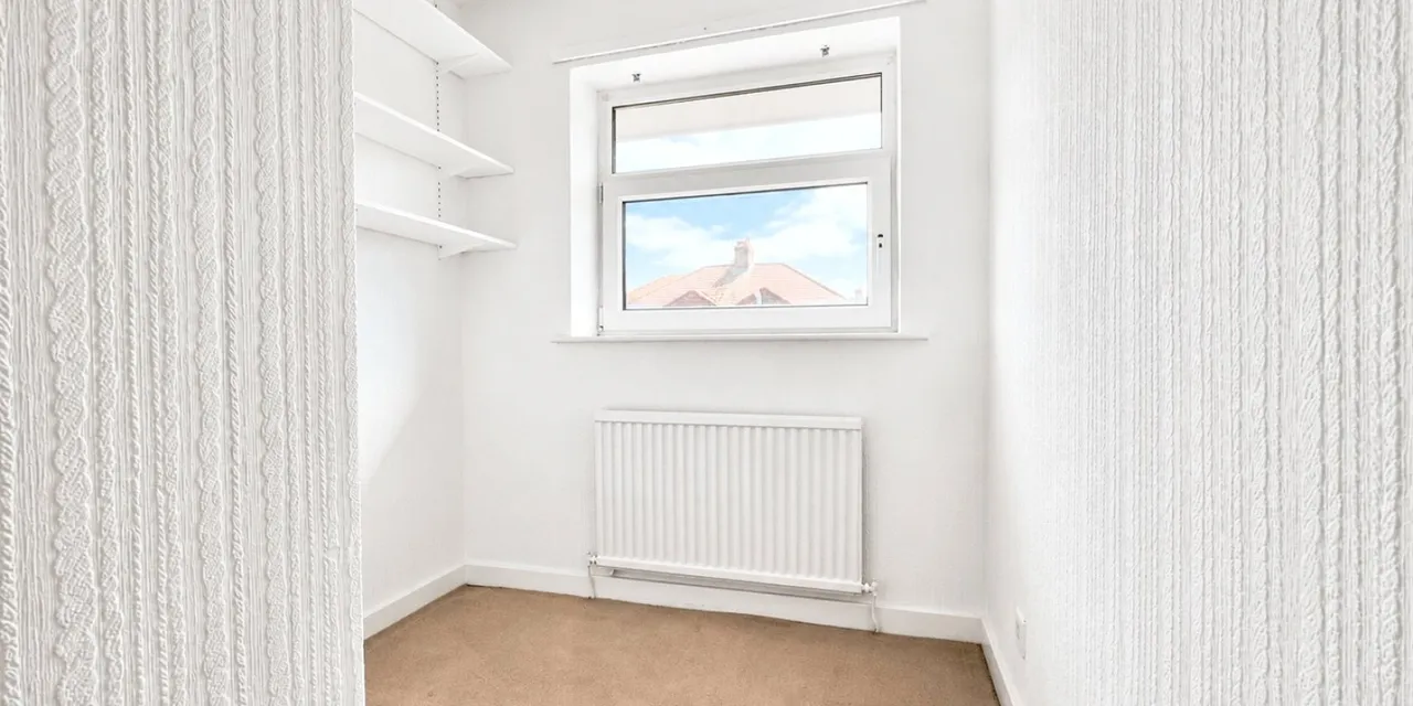 Lloyd Drive, Greasby, CH49, photo 13