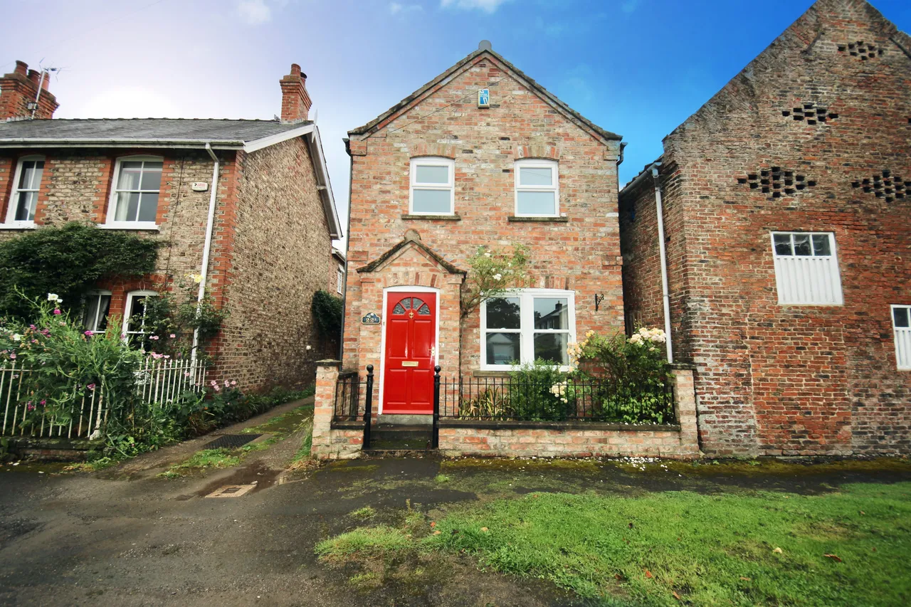 2 bed house to rent — Church Lane, Nether Poppleton, YO26 6LB
