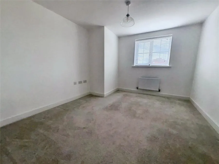 Keepsake Way, Aylesbury, HP18, photo 8