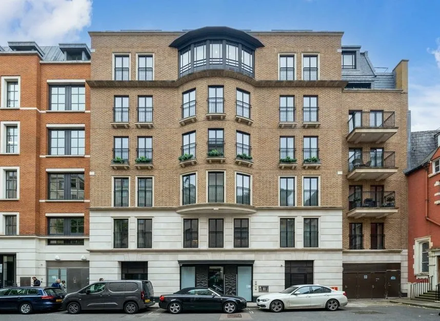 2 bed flat to rent — Arlington Street, St James's, SW1A