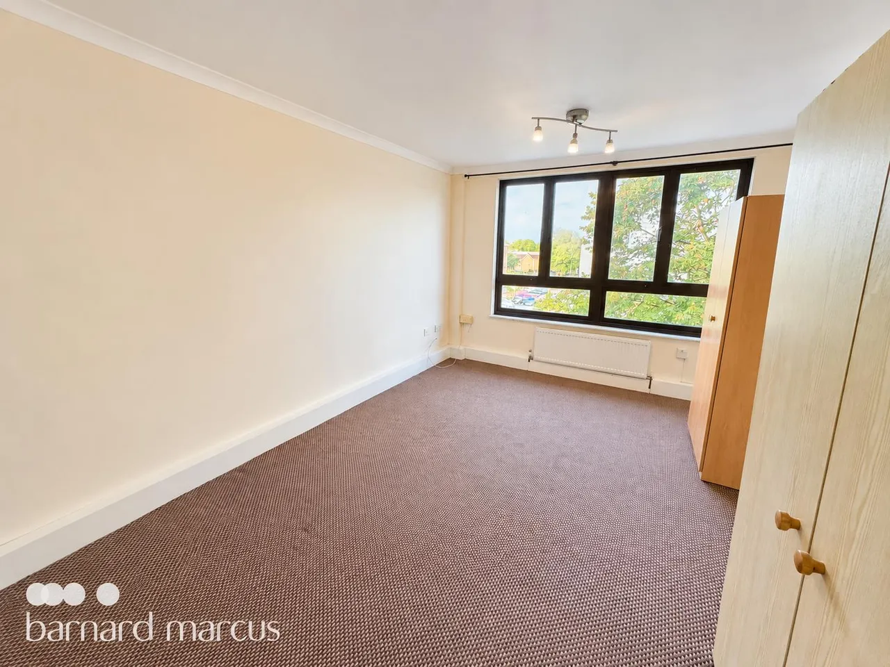 Summerwood Road, Isleworth, TW7, photo 5