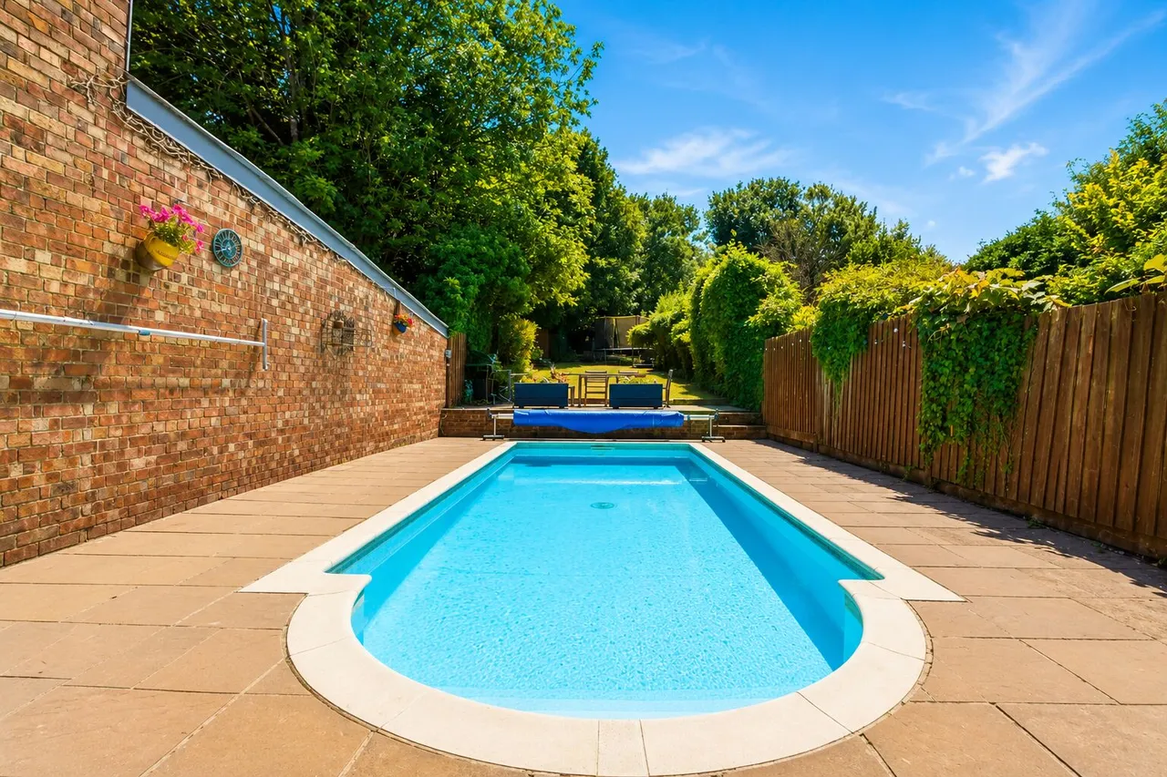 Tring Road, Dunstable, LU6, photo 17