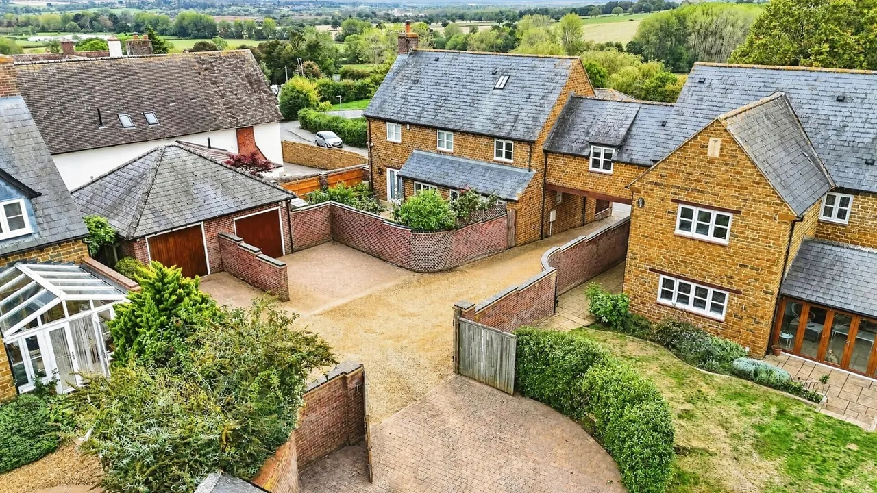 Aggate Way, Earls Barton, NN6, photo 28