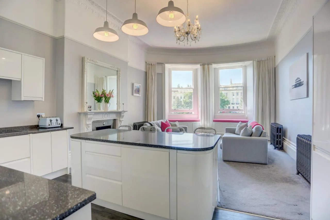 Brunswick Square, Hove, BN3, photo 11