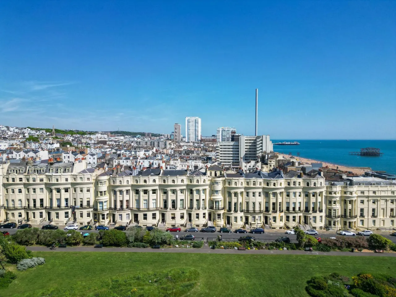 2 bed flat for sale, Brunswick Square, Hove, BN3
