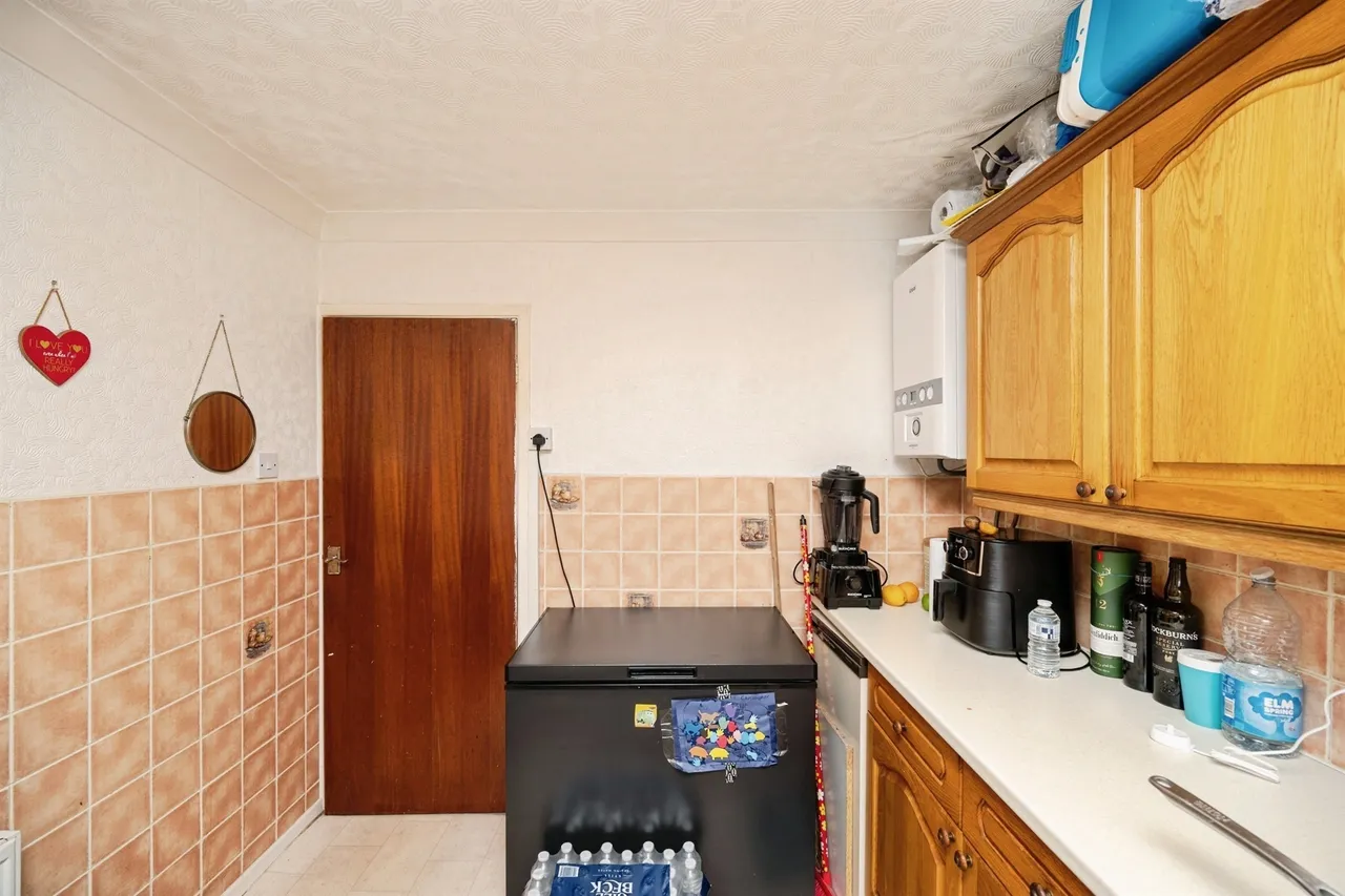 Sandstone Close, Lower Gornal, Dudley, photo 10