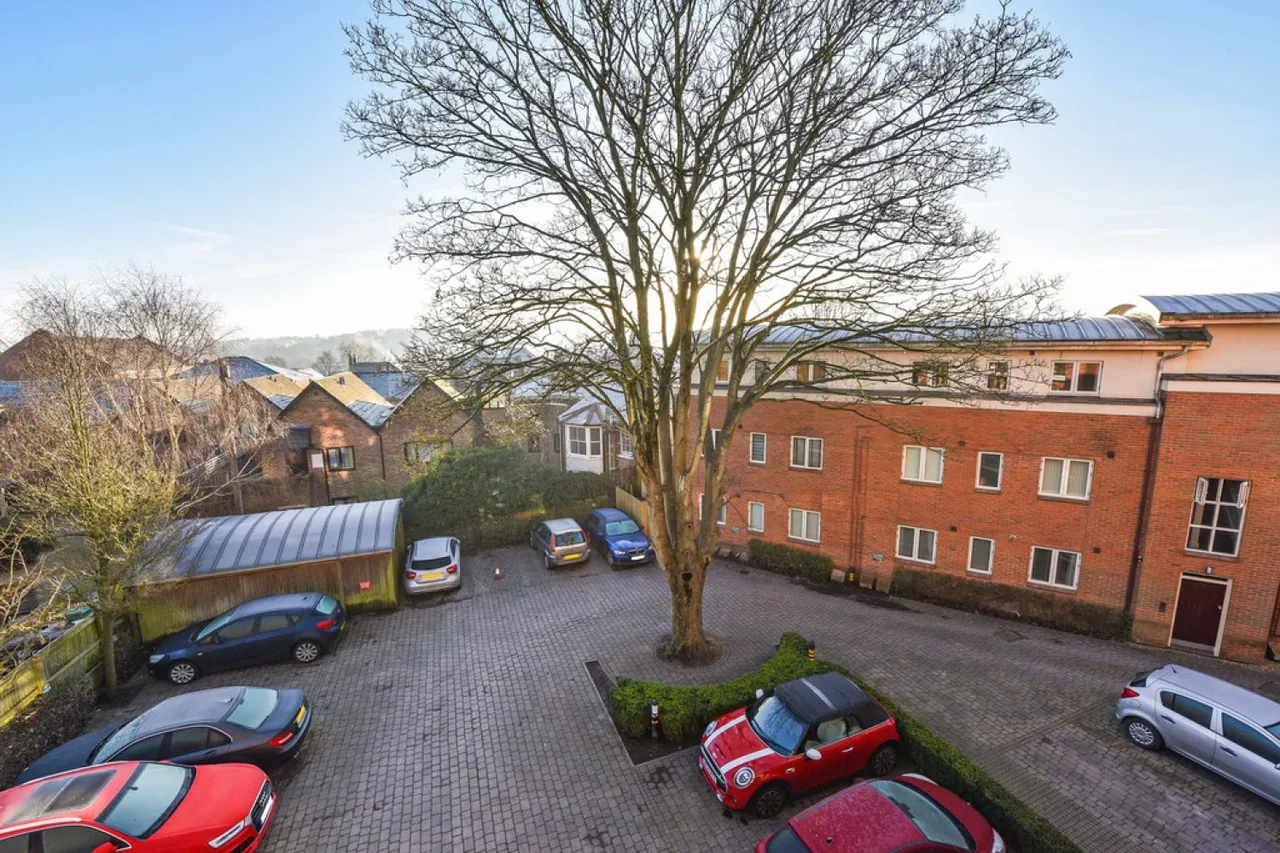 Cross Street, SO23, photo 14