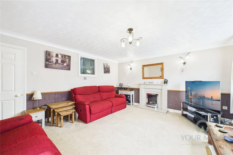 Provence Court, St Giles Park, NN5, photo 13