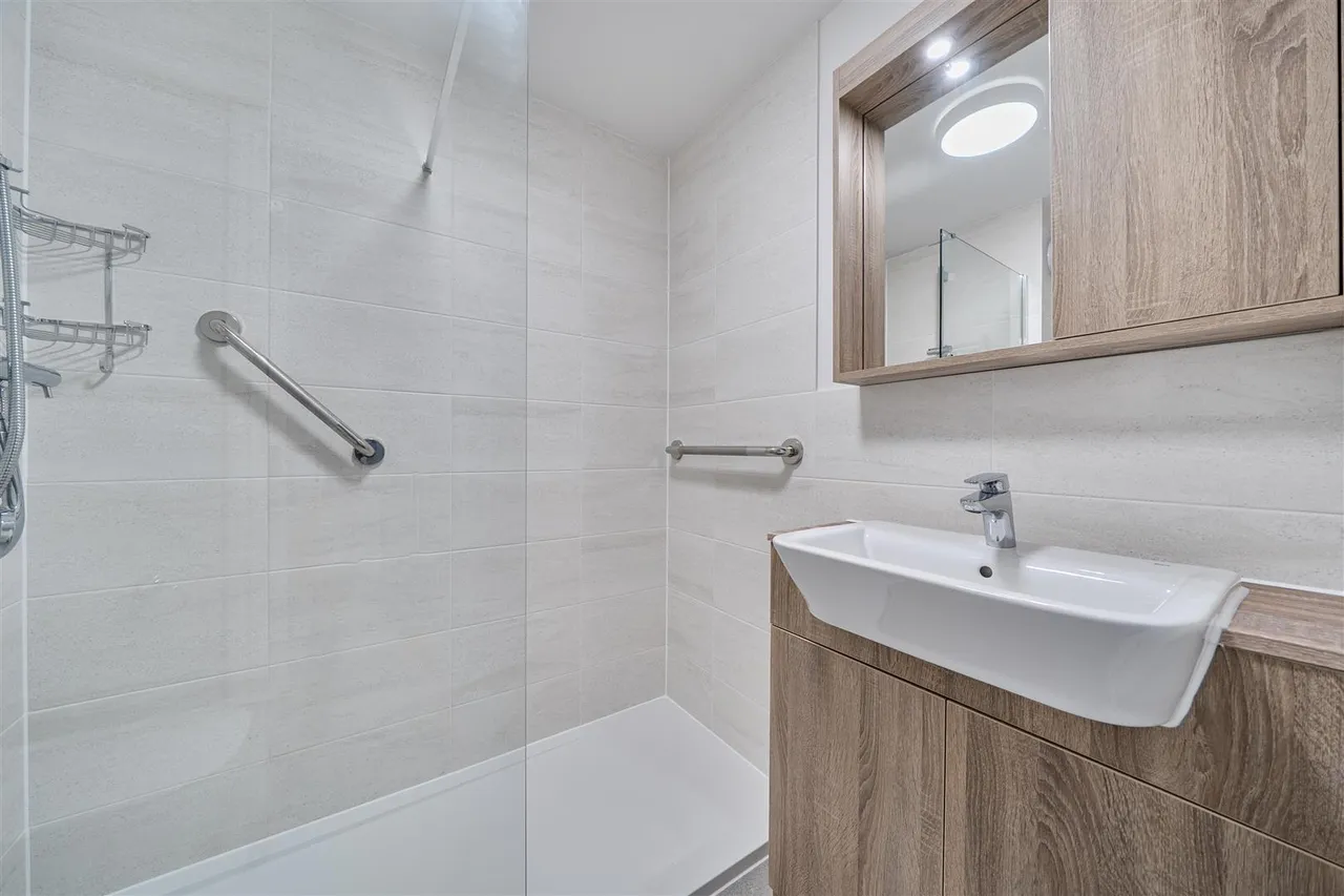 Wilmot Lane, Beeston, NG9, photo 12