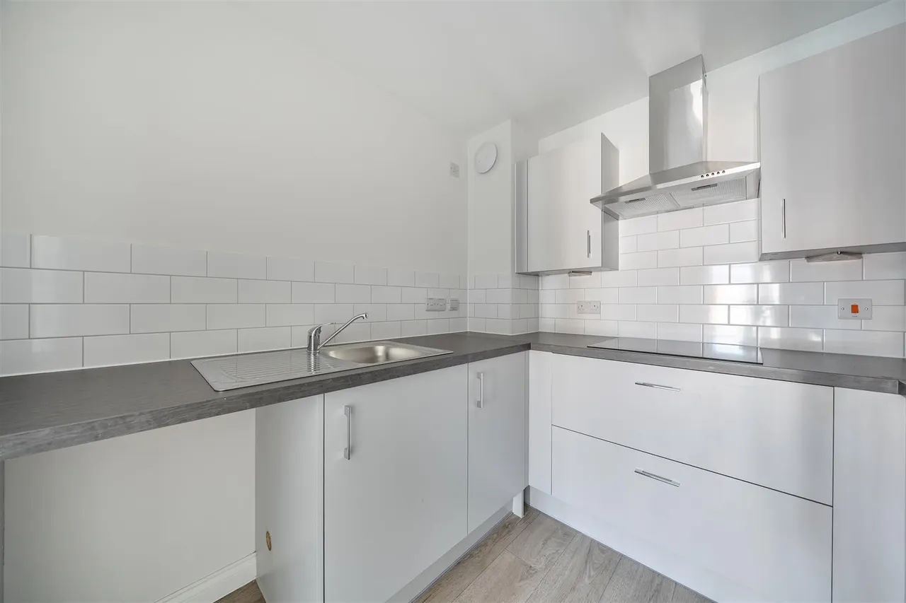 Wilmot Lane, Beeston, NG9, photo 5