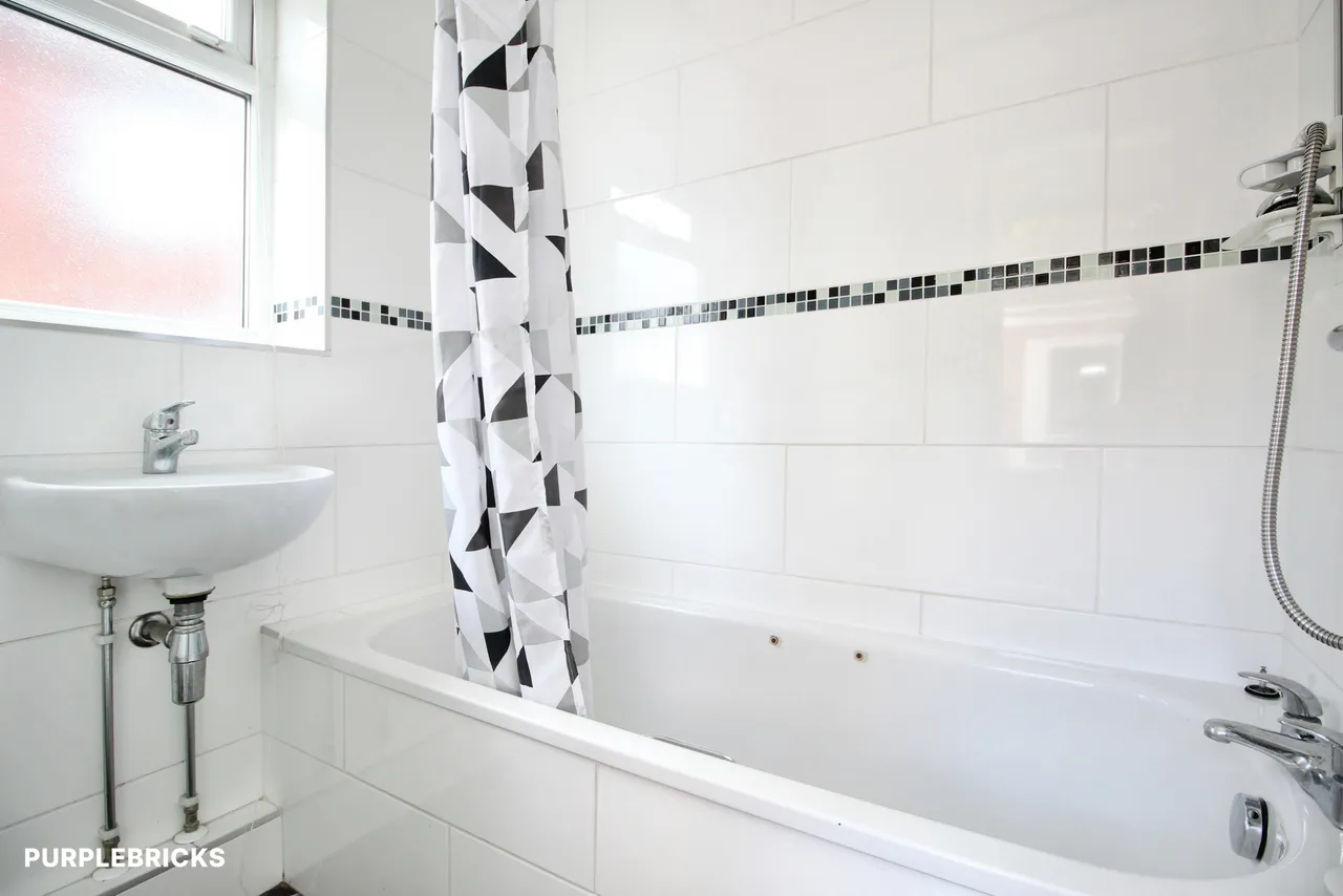 Clayton Street, Leeds, LS26, photo 11